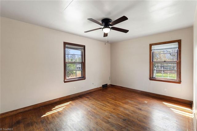 6111 Phelps Circle, Winston-salem, NC 27105