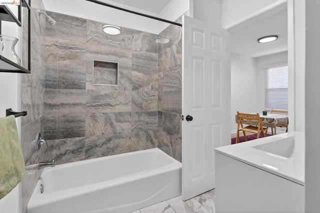 1929 Haste St, Berkeley, CA 94704