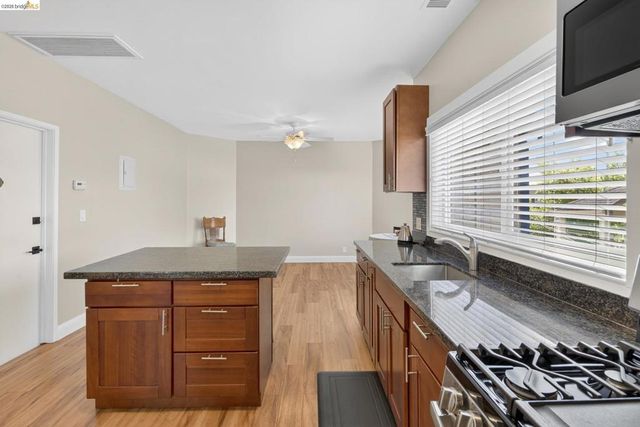 1929 Haste St, Berkeley, CA 94704