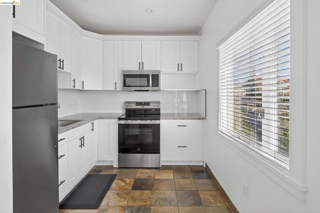 1929 Haste St, Berkeley, CA 94704