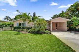 1524 NE 37th Street, Oakland Park, FL 33334