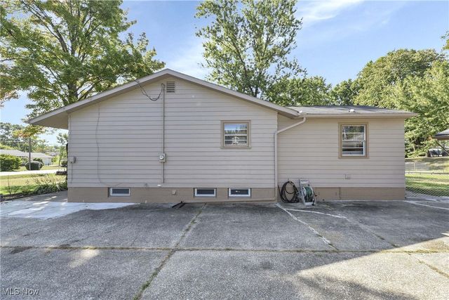 1454 Diana Drive, Brunswick, OH 44212