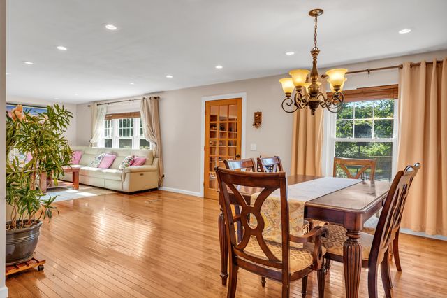 64 Dohm Avenue, Guilford, CT 06437