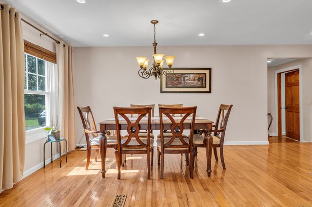 64 Dohm Avenue, Guilford, CT 06437