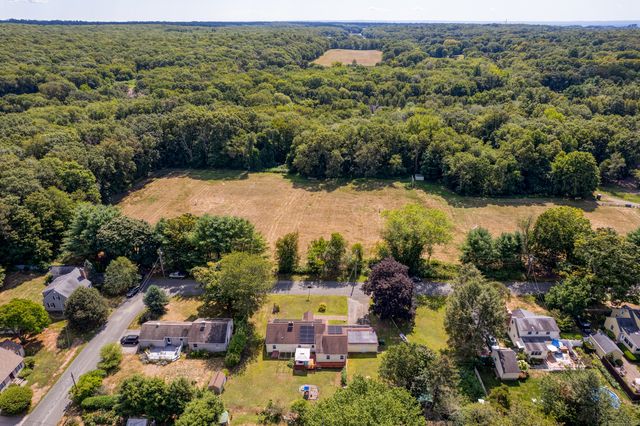 64 Dohm Avenue, Guilford, CT 06437