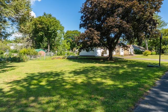 64 Dohm Avenue, Guilford, CT 06437