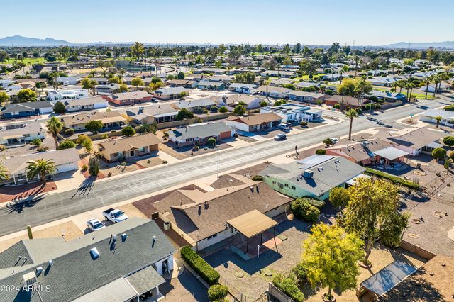 10602 W CUMBERLAND Drive, Sun City, AZ 85351