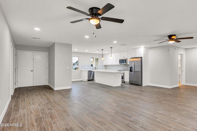 10602 W CUMBERLAND Drive, Sun City, AZ 85351