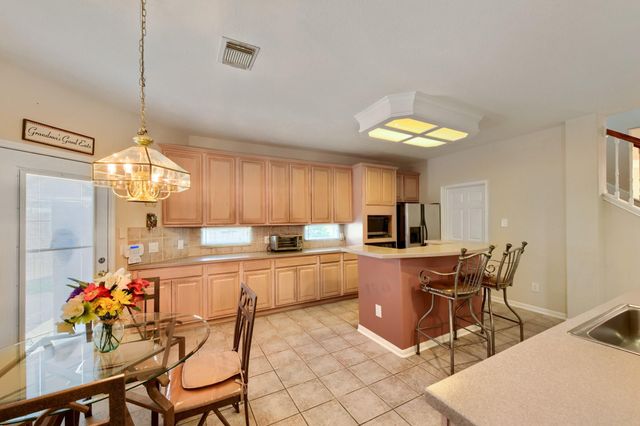 1409 Cottage Cove Court, Seabrook, TX 77586