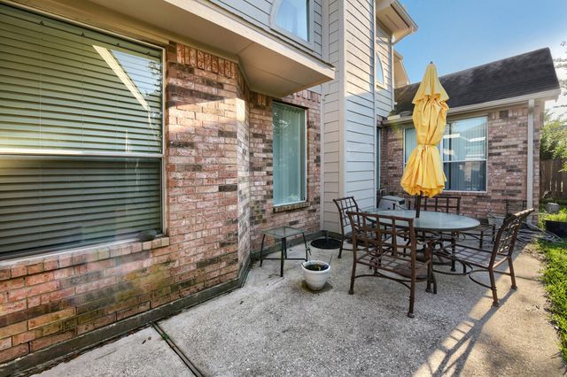 1409 Cottage Cove Court, Seabrook, TX 77586