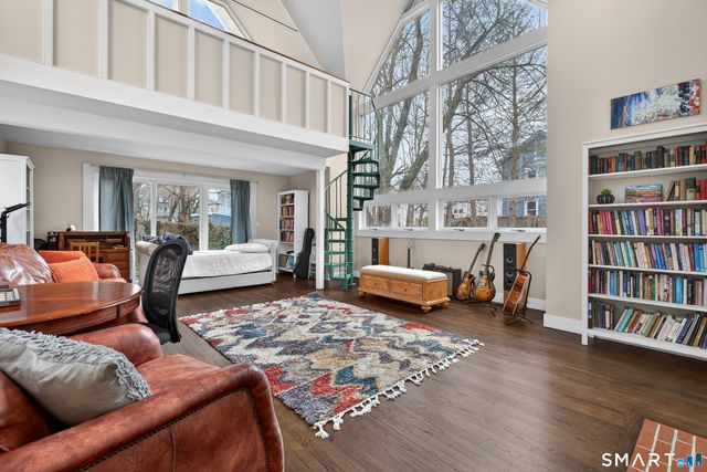 72 Mansfield Street, New Haven, CT 06511