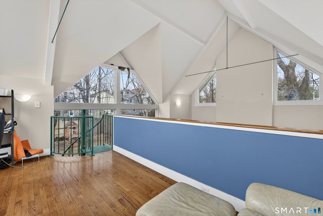 72 Mansfield Street, New Haven, CT 06511