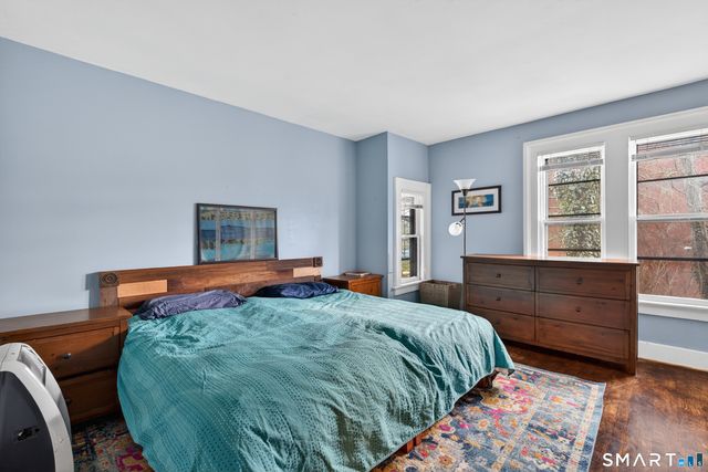 72 Mansfield Street, New Haven, CT 06511