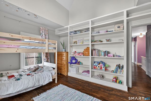 72 Mansfield Street, New Haven, CT 06511