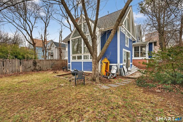 72 Mansfield Street, New Haven, CT 06511