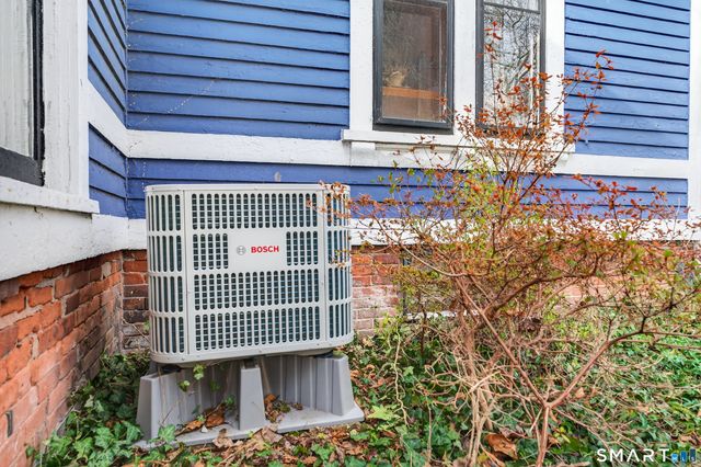 72 Mansfield Street, New Haven, CT 06511