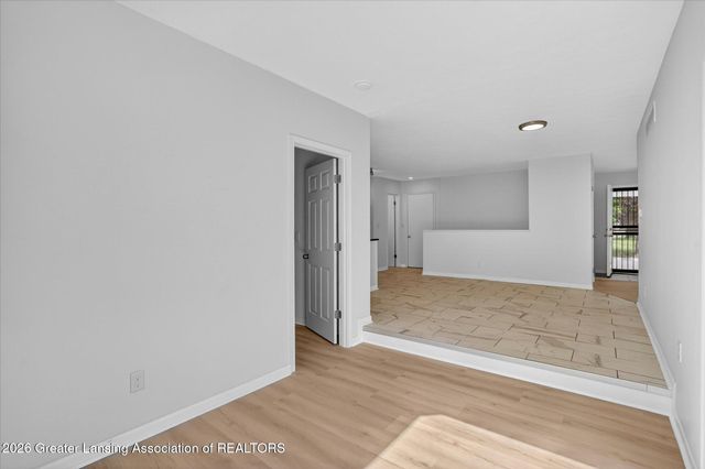 1000 Samantha Avenue, Lansing, MI 48910
