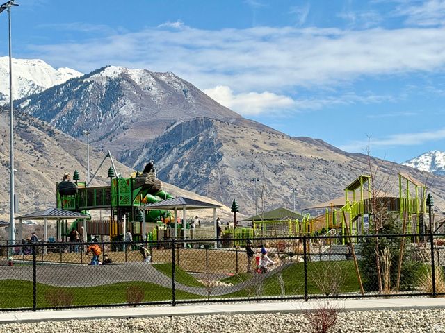 827 N 960 W, Pleasant Grove, UT 84062