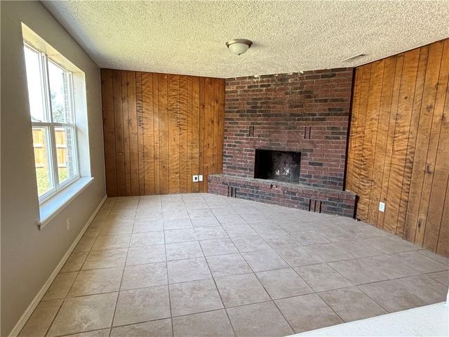 705 & 707 S 24th Street, Rogers, AR 72756