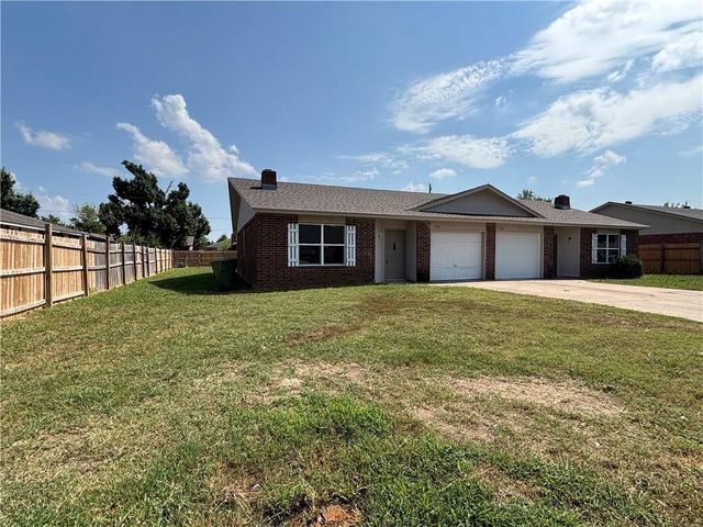 705 & 707 S 24th Street, Rogers, AR 72756