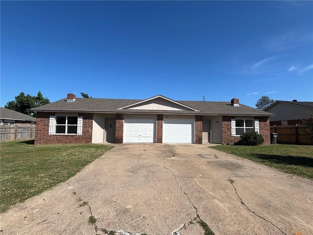 705 & 707 S 24th Street, Rogers, AR 72756