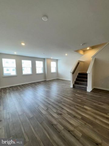 75 CONTINENTAL WAY, Bridgeport, PA 19405