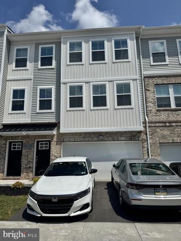 75 CONTINENTAL WAY, Bridgeport, PA 19405