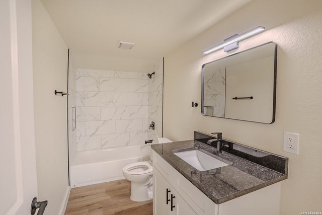 3206 La Rosa, San Antonio, TX 78211