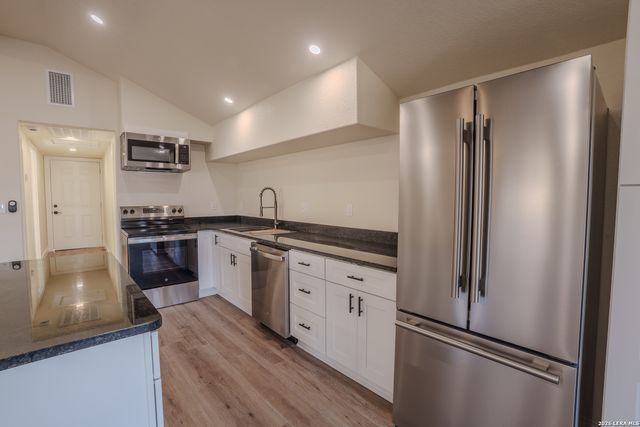 3206 La Rosa, San Antonio, TX 78211