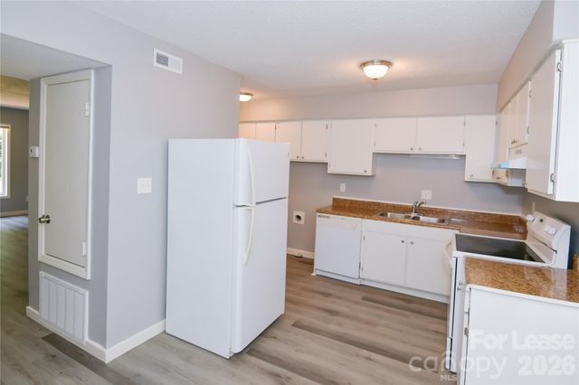 2012 Stoney Point Lane 77, Charlotte, NC 28210