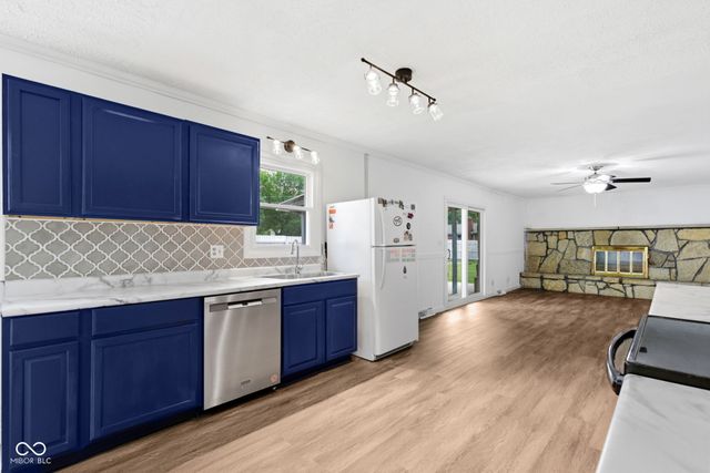 6206 Catalina Drive, Indianapolis, IN 46259