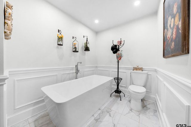 822 Ashford Court, Tyler, TX 75703