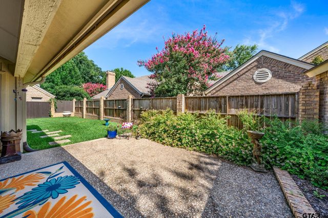 822 Ashford Court, Tyler, TX 75703