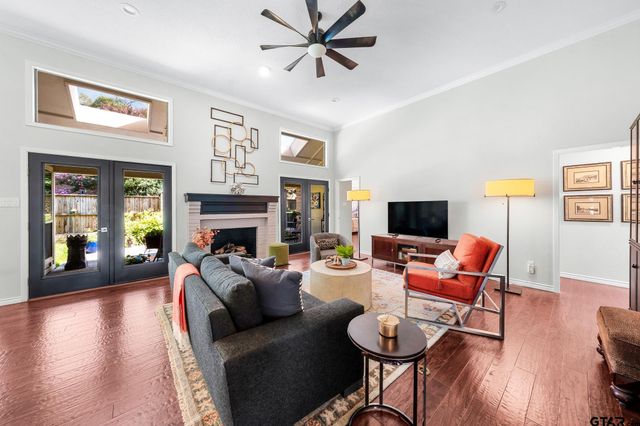 822 Ashford Court, Tyler, TX 75703