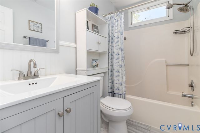 7106 Ann Cabell Ct, Hanover, VA 23111