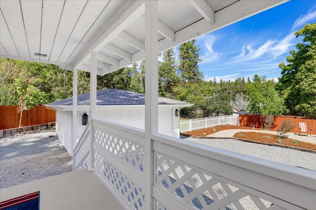 14001 Wheeler Acres Rd, Grass Valley, CA 95949