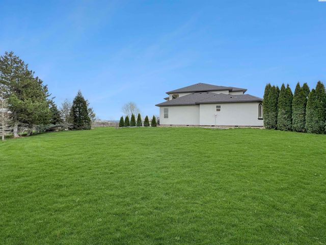 211028 E Terril Rd, Kennewick, WA 99337