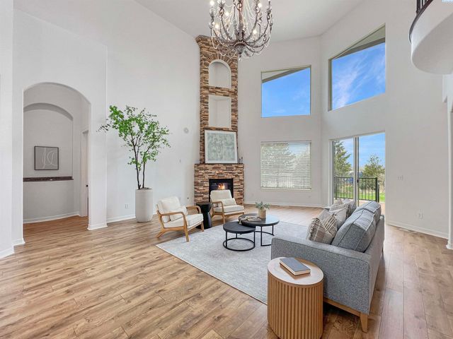 211028 E Terril Rd, Kennewick, WA 99337