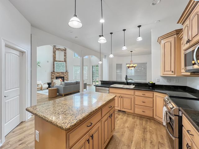 211028 E Terril Rd, Kennewick, WA 99337