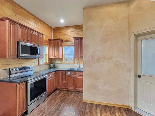 211028 E Terril Rd, Kennewick, WA 99337