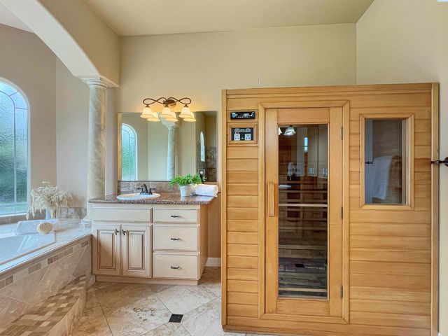 211028 E Terril Rd, Kennewick, WA 99337