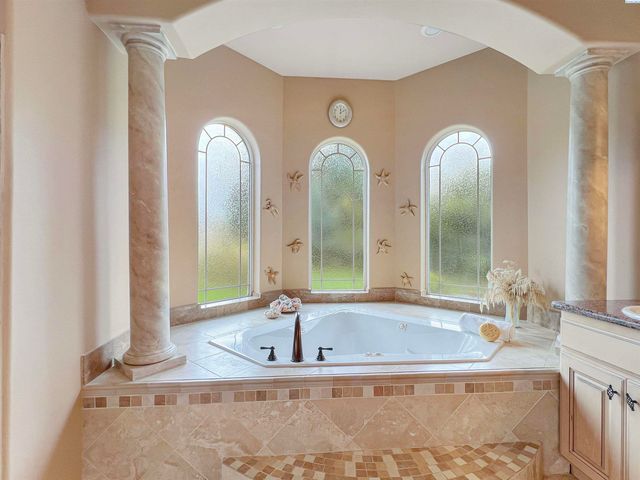 211028 E Terril Rd, Kennewick, WA 99337