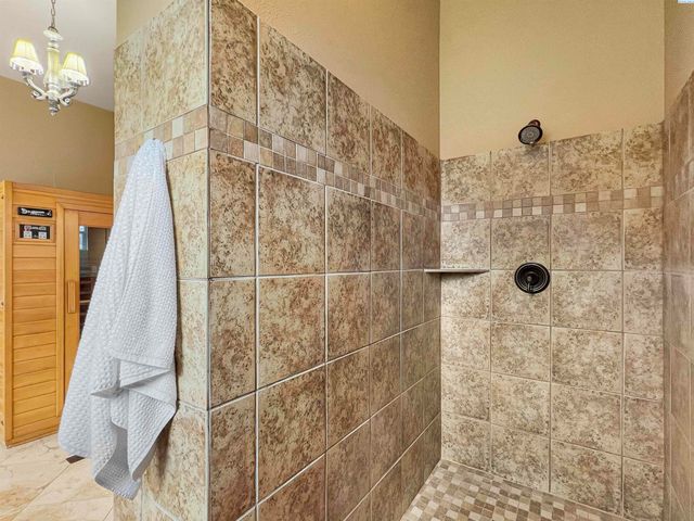 211028 E Terril Rd, Kennewick, WA 99337