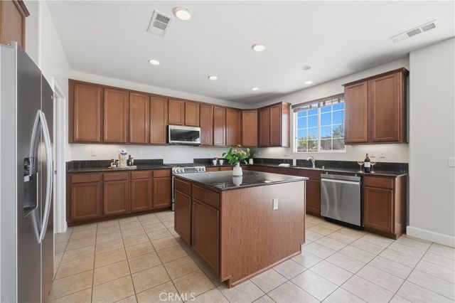 30565 Alston Lane, Menifee, CA 92584