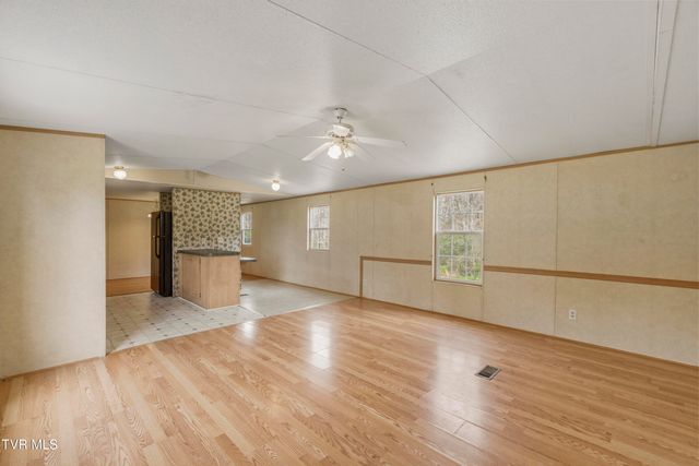 225 Carpenters Chapel Road, Mosheim, TN 37818