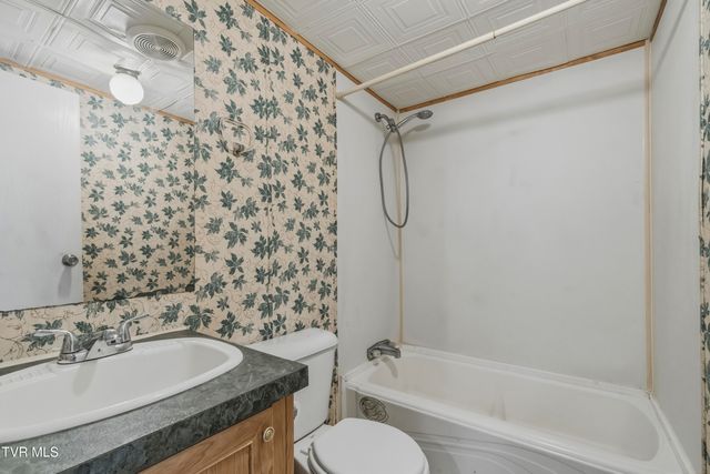225 Carpenters Chapel Road, Mosheim, TN 37818