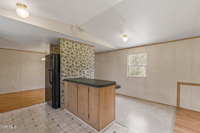 225 Carpenters Chapel Road, Mosheim, TN 37818