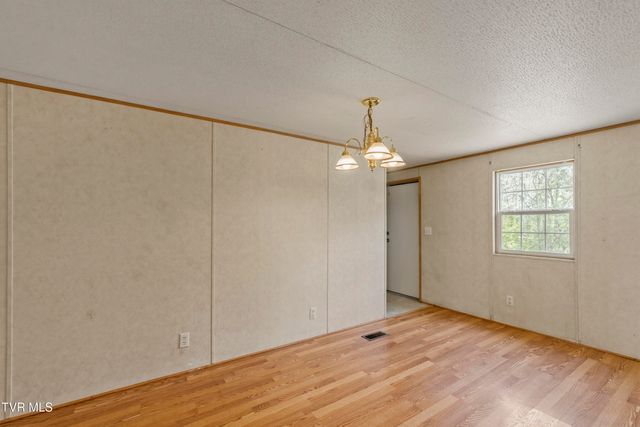225 Carpenters Chapel Road, Mosheim, TN 37818