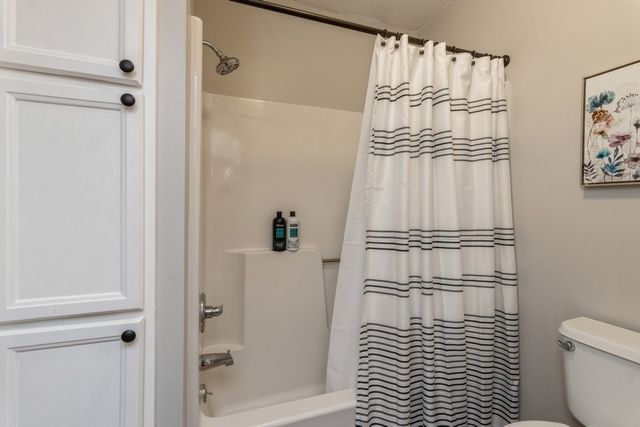116 S 50th Court, West Des Moines, IA 50265