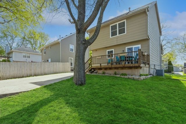 116 S 50th Court, West Des Moines, IA 50265